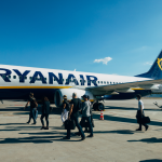 Tasas por equipaje de mano: las asociaciones de consumidores lamentan que la Comisión Europea impugne las multas impuestas a las aerolíneas españolas